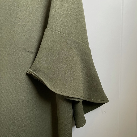 Ann Taylor Top - Picture 3 of 4